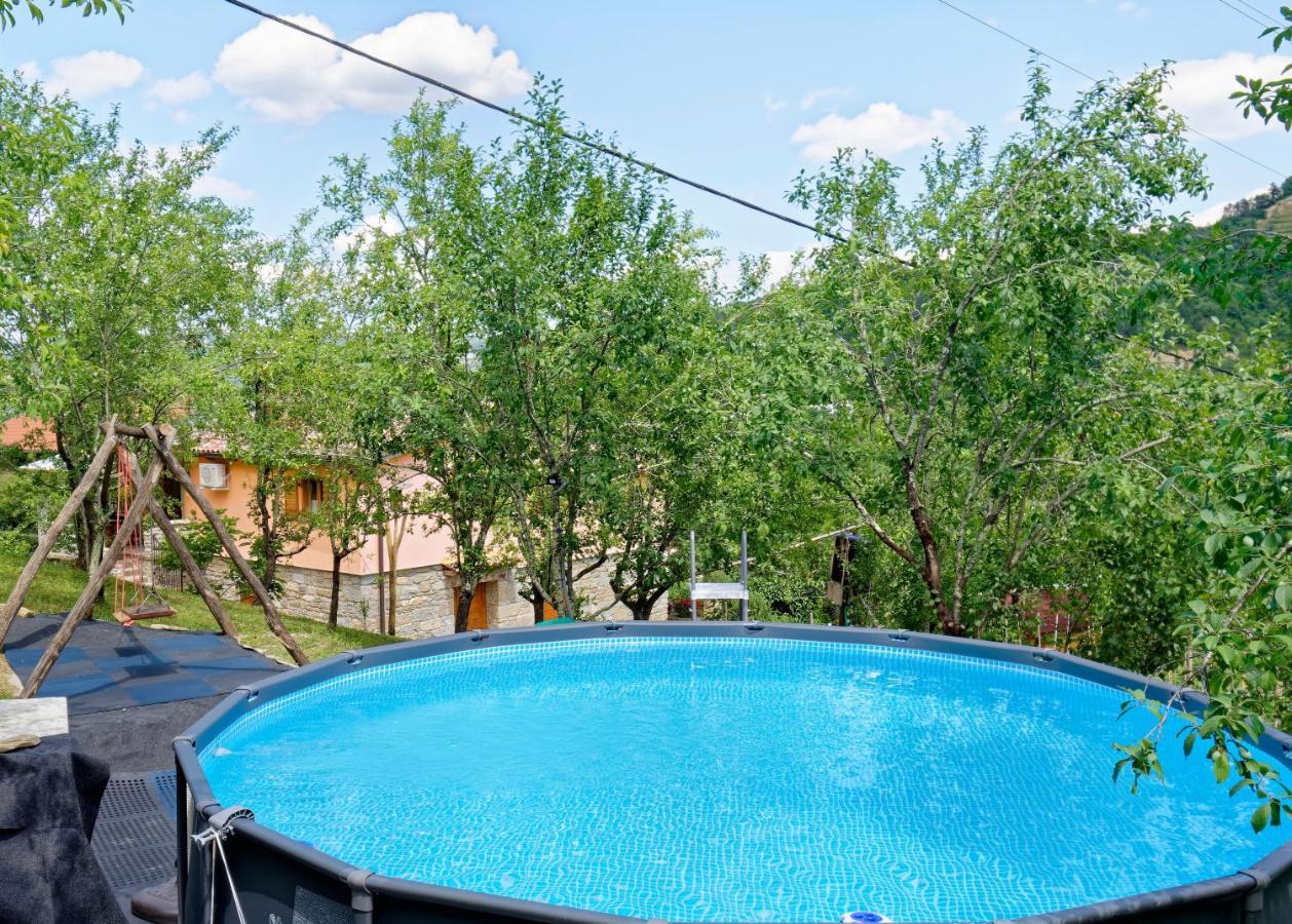 Casa Mira - Two Bedroom Holiday Home With Pool Pazin Exterior foto